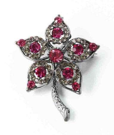 Waxflower Majenta Brooch