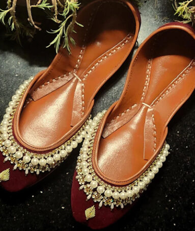 Adorable Leather Velvet Maroon Khussa