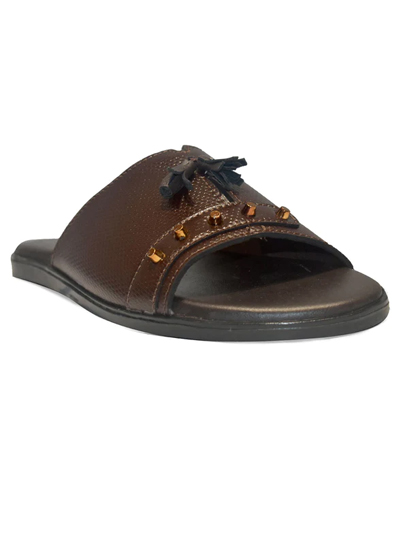 Men Casual Slipper In Brown Colour